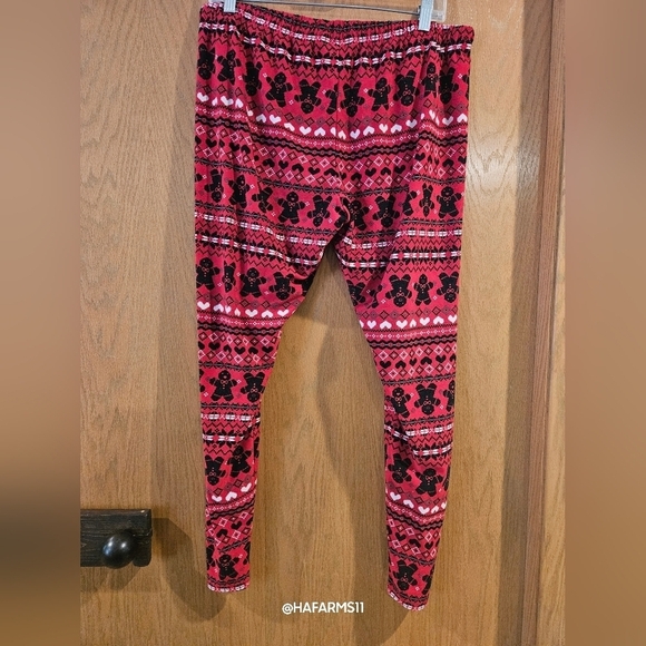 3/15$ Bundle Deal Christmas Pants - Picture 2 of 6